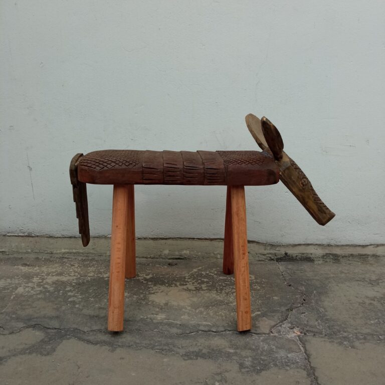 Banco Tatu - Mestre Gilson