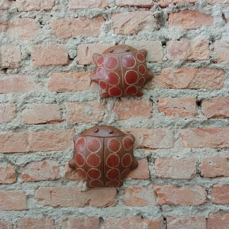 Joaninha de Parede - Cerâmica - Mestra Luiza
