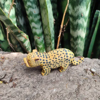 Entalhe Bichos do Pantanal - Onça - Povo Terena