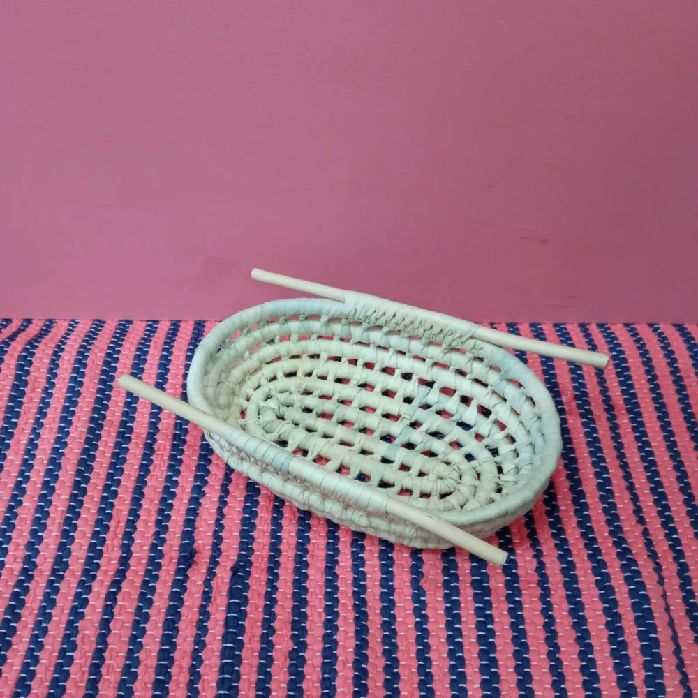 Cesta Oval P com Varetas - Palha de Catolé