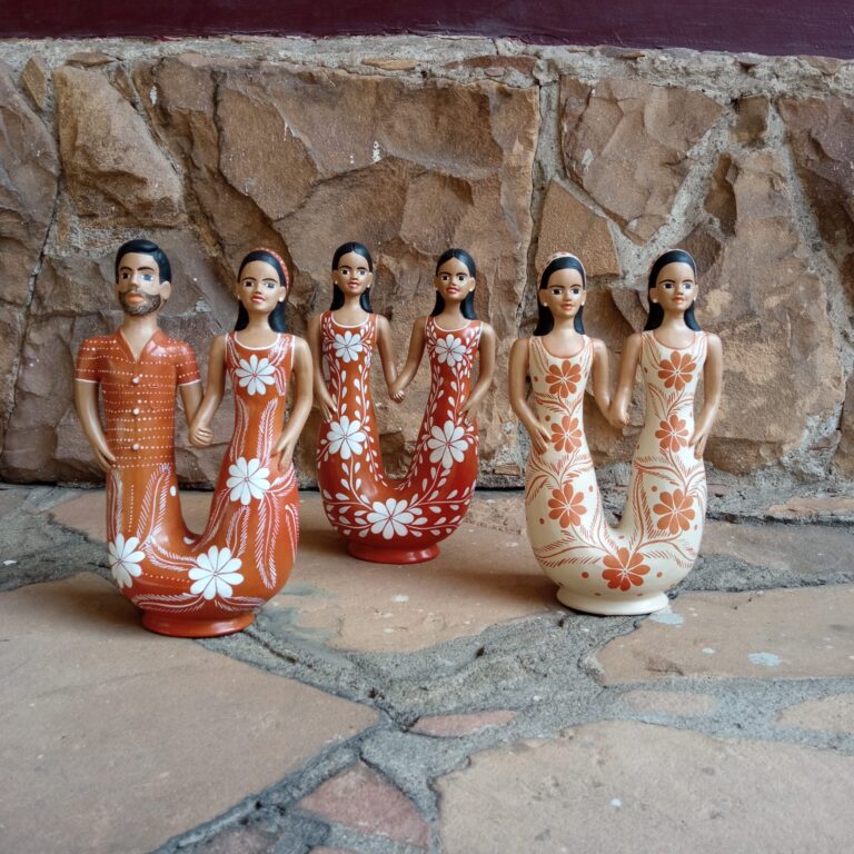 Escultura Casal/Gêmeos - Vale do Jequitinhonha