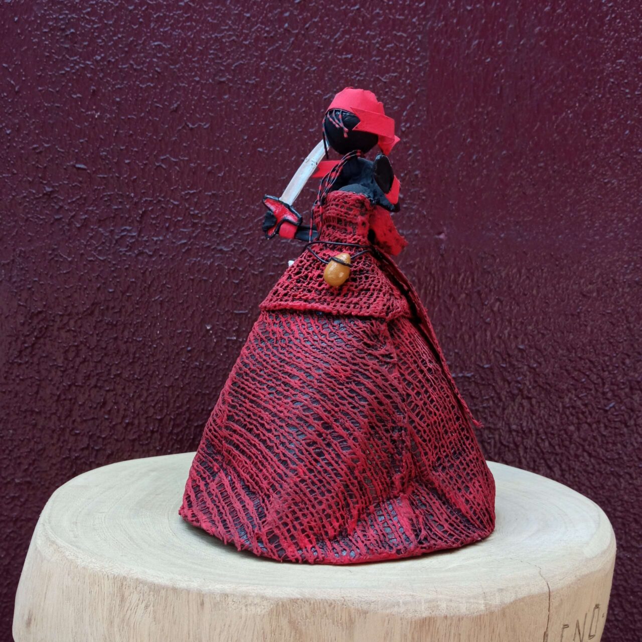 Orixá Iansã - Papel Machê - Image 3