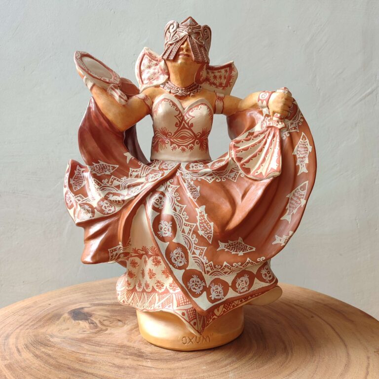 Orixá Cerâmica M - Oxum - Elson