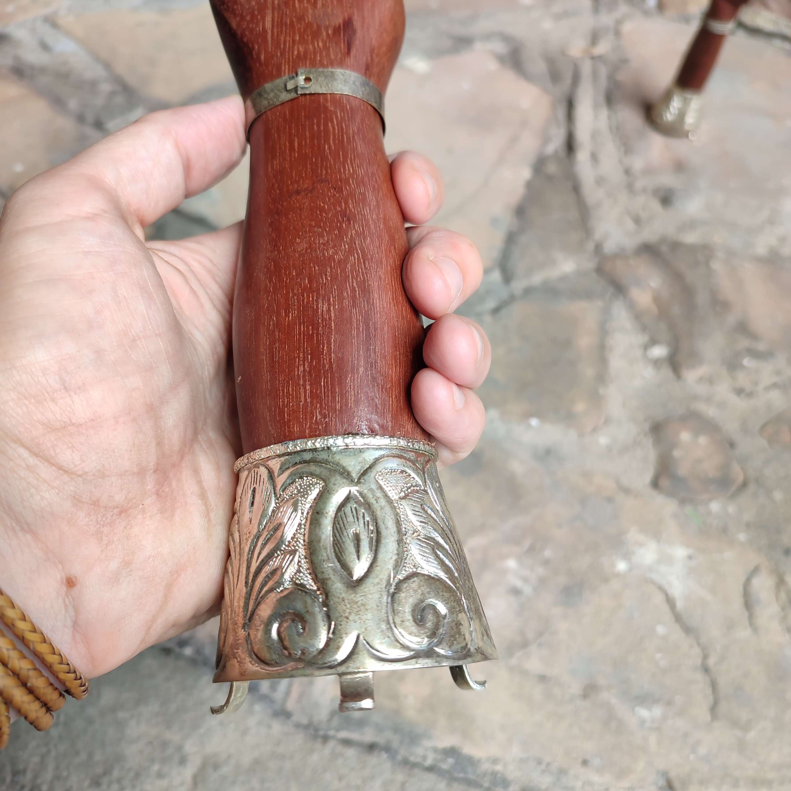 Figa - Madeira e Metal - Imagem 3