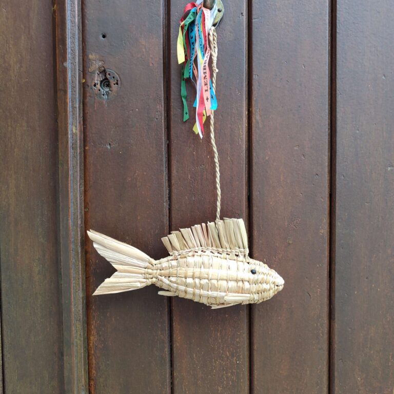 Móbile Peixe - Palha de Taboa