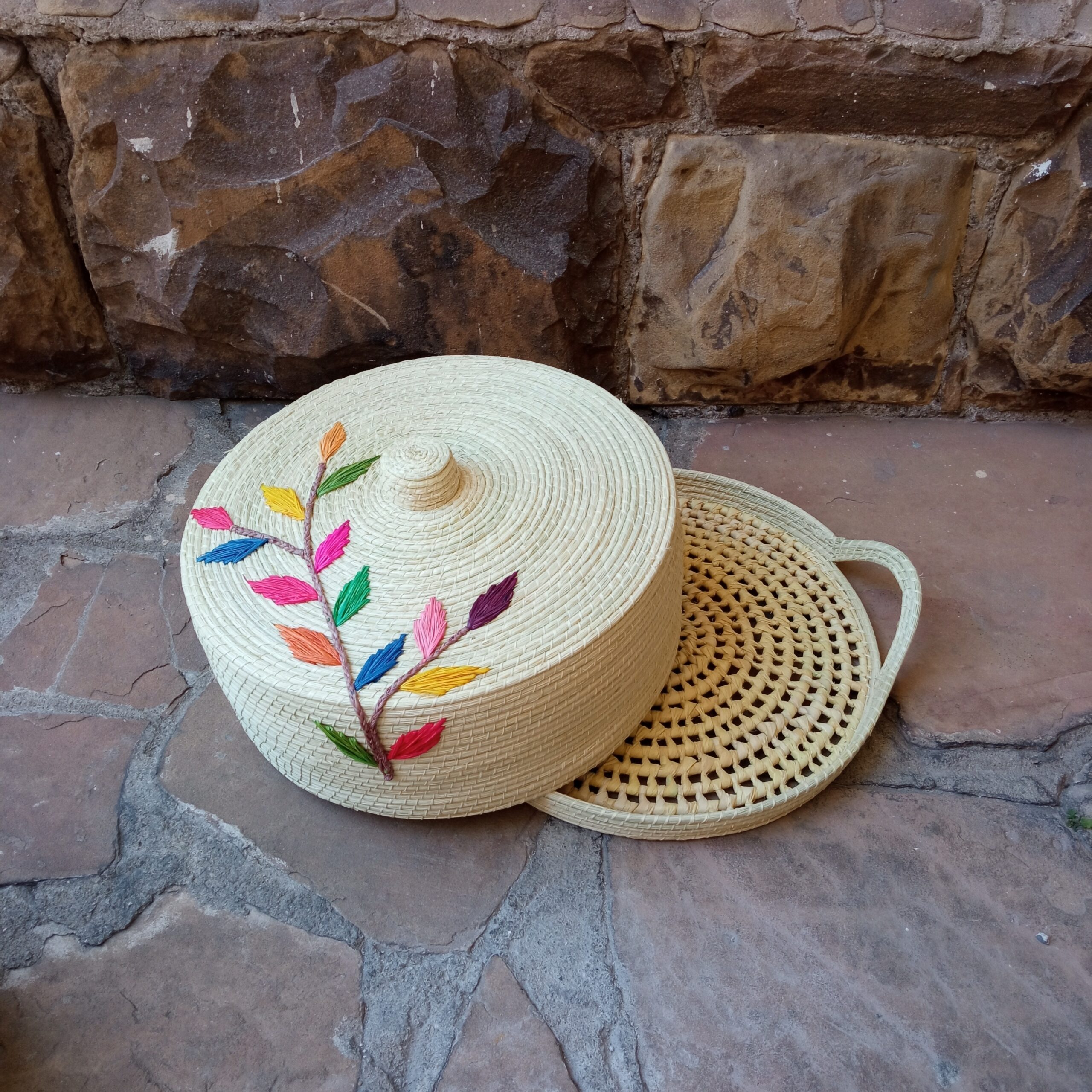 Boleira Bordada - Palha de Ouricuri - Imagem 3