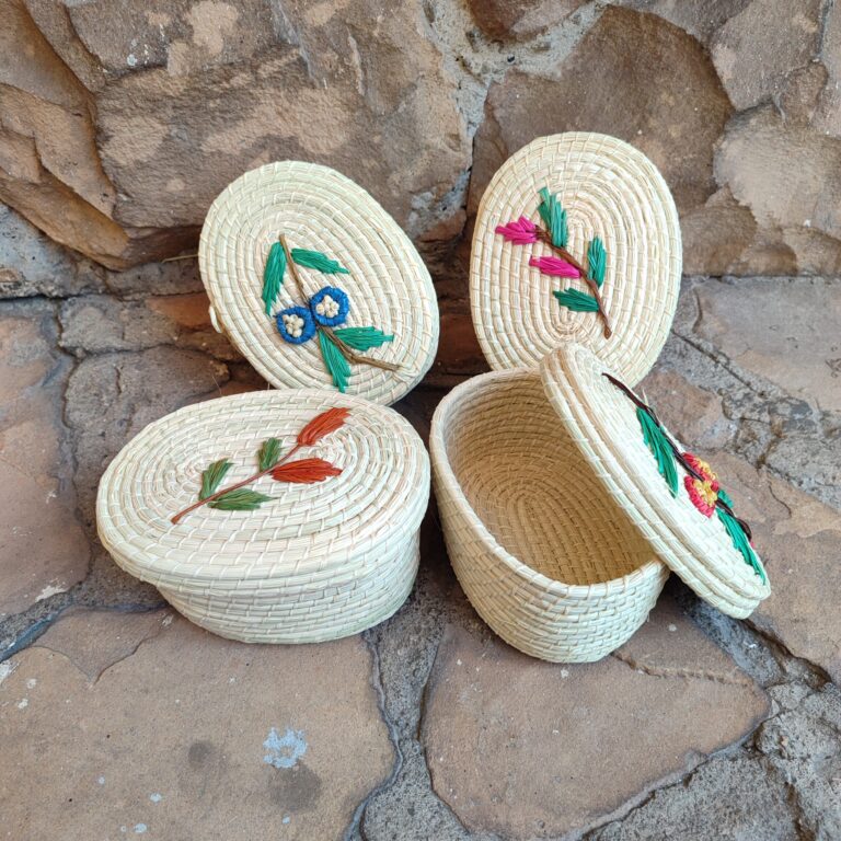 Porta-Joia Bordado - Palha de Ouricuri