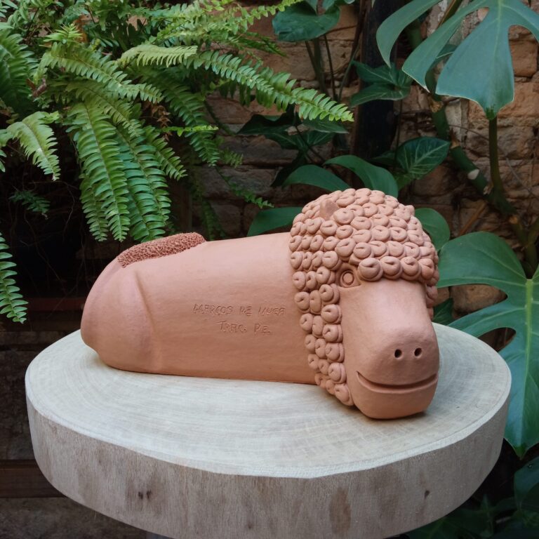 Leão Deitado - Família Nuca