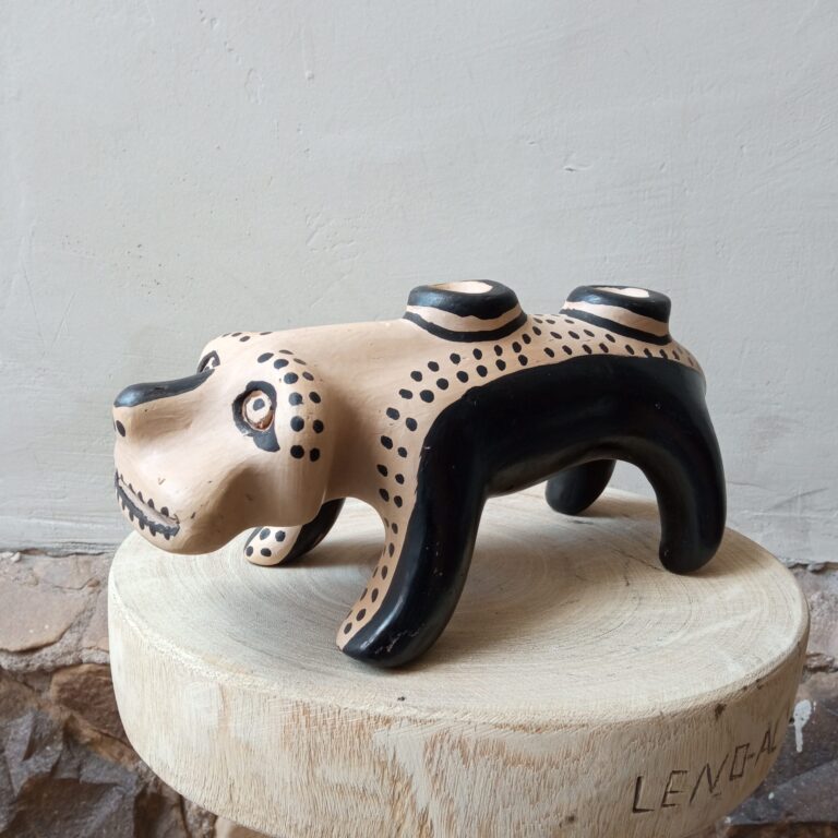 Escultura Cerâmica Bicho G - Povo Waurá