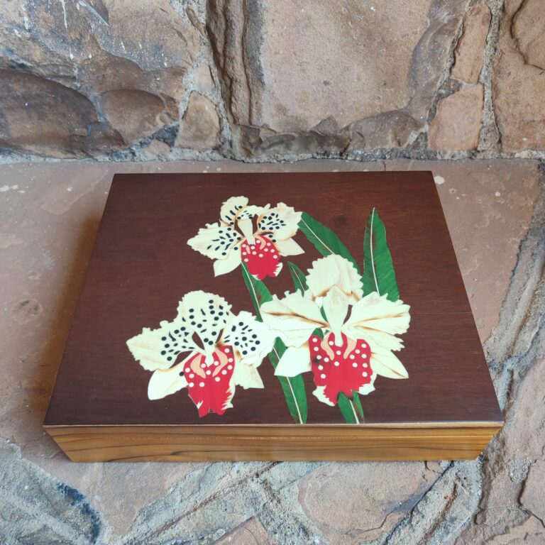 Caixa em Marchetaria GG - Vanusa Lima