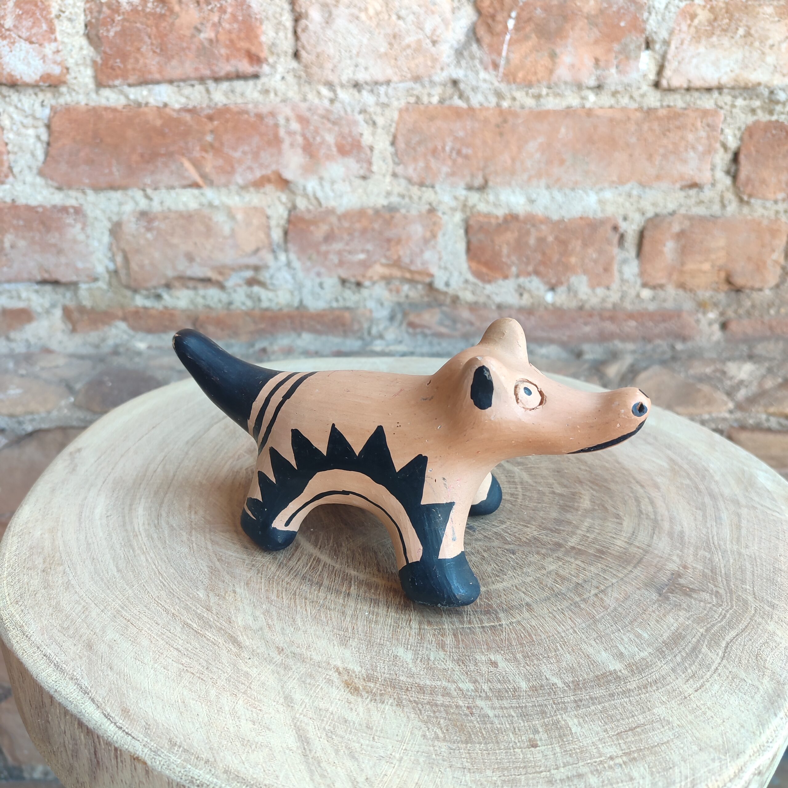 Escultura Cerâmica Bicho P - Povo Waurá - Imagem 2