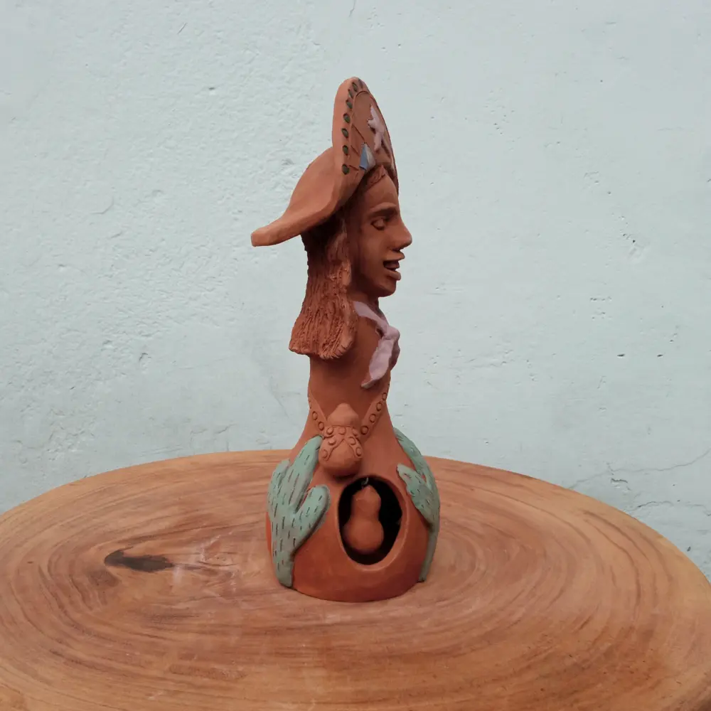 Escultura Cangaceira G - Jordany - Capela - Imagem 2