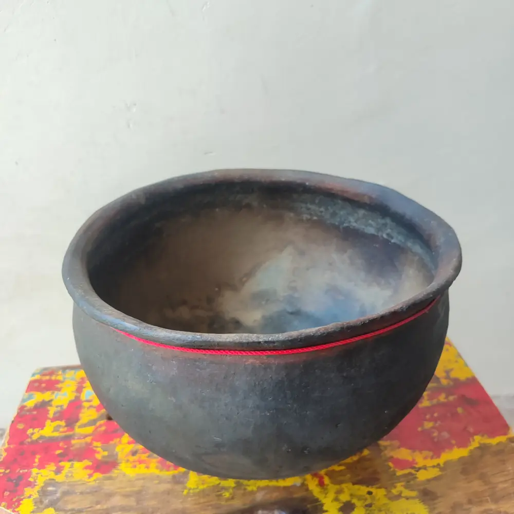 Panela de Barro com Borda - Tapima - Povo Zo'é - Imagem 4